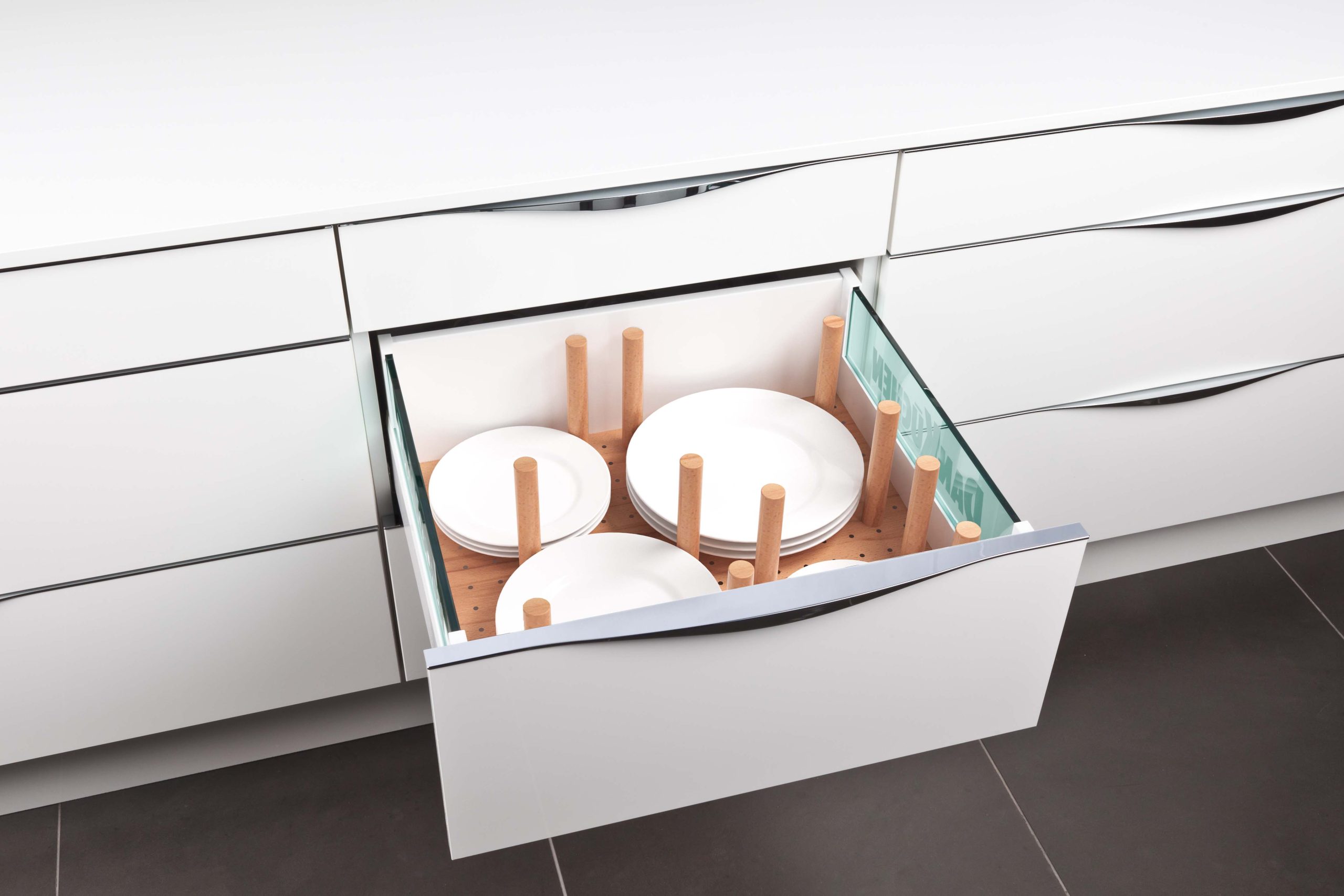 Besteckeinsatz Schubladensystem Tellerhalter